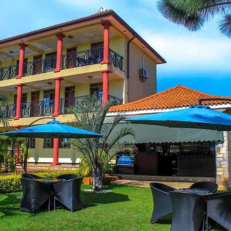 Rosemary Courts Bed and Breakfast Entebbe Exteriör bild