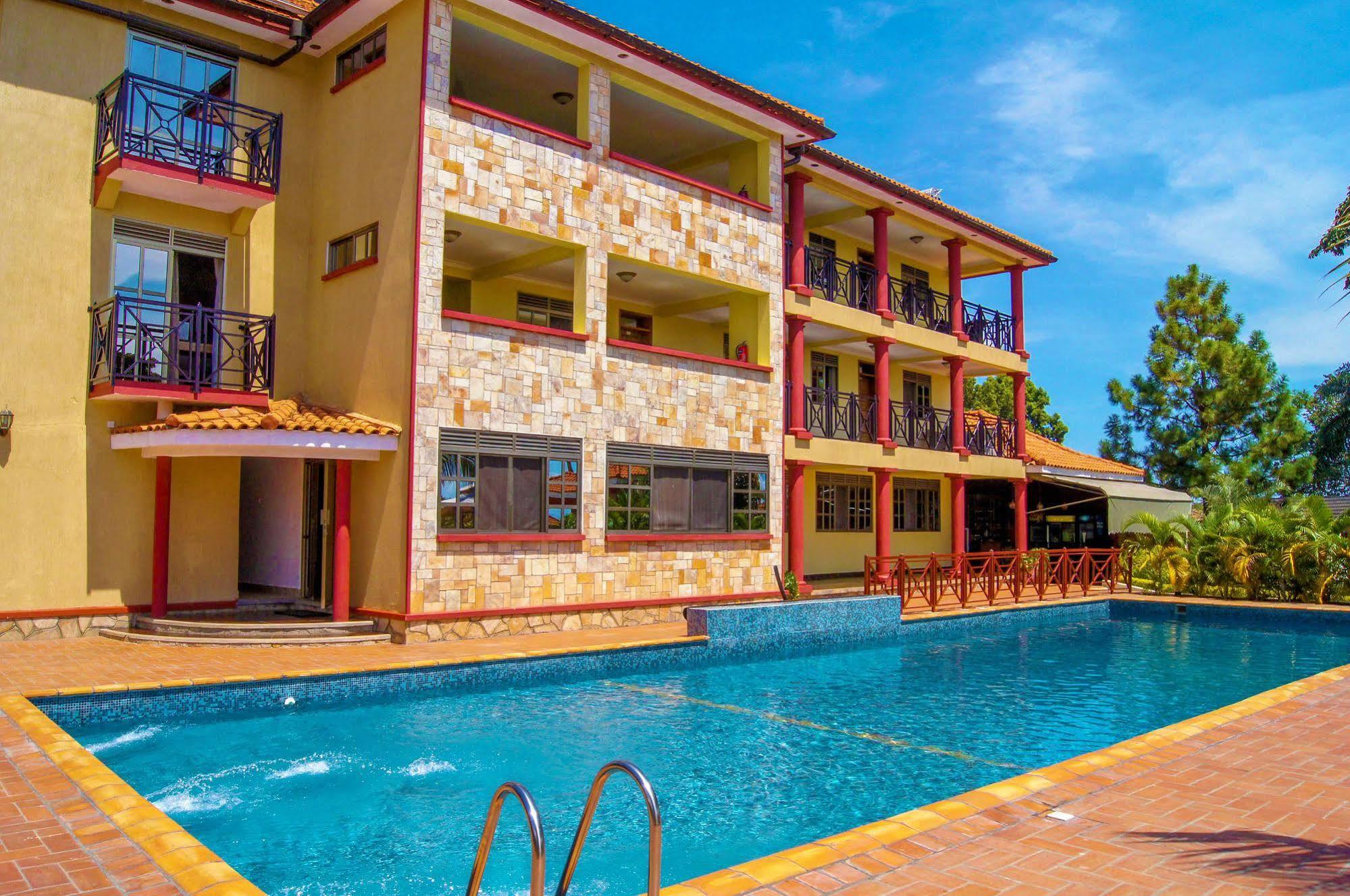 Rosemary Courts Bed and Breakfast Entebbe Exteriör bild
